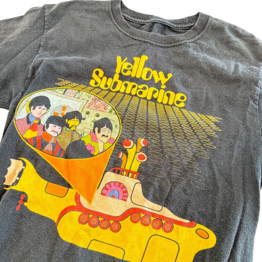 The Beatles Yellow Submarine Graphic Tee Charcoal Grey‎ Small Cotton Band Shirt